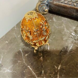 Joan Rivers Imperial Amber Egg